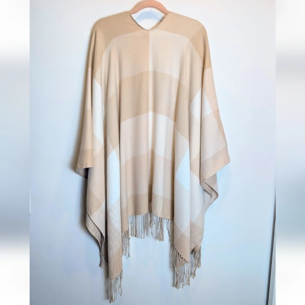 Adrienne Vittadini Beige Cream White Plaid Fringe Shawl Cozy Wrap One Size